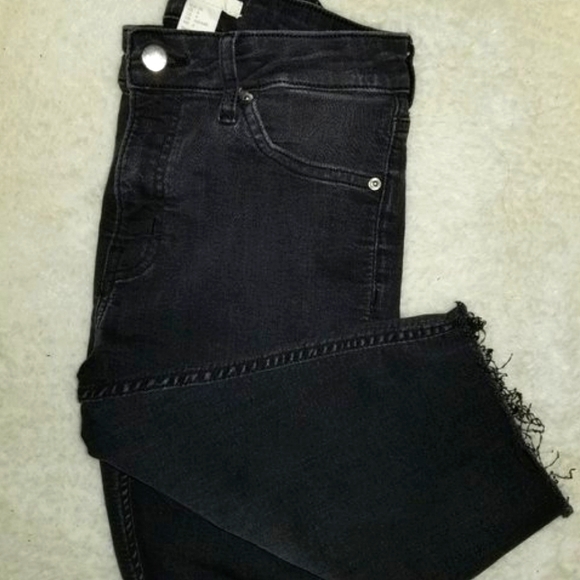 bermuda black jean knee length shorts - Picture 2 of 2